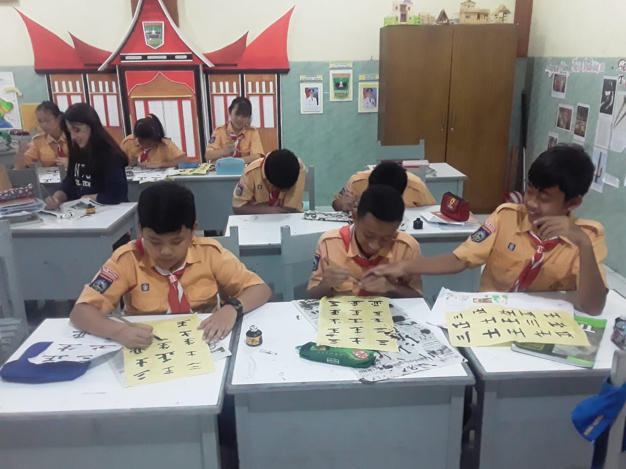 Seni kaligrafi Tiongkok | Ska Ampenan