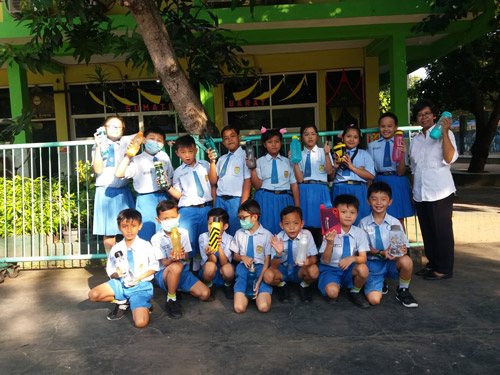 KAMPANYE 3R Reuse, Reduce ,dan Recycle di SD SMP KRISTEN ALETHEIA
