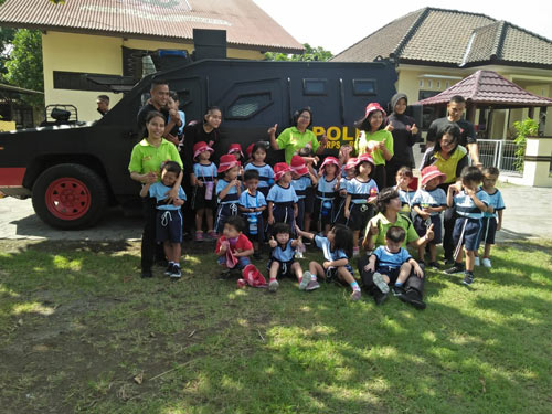 Outdoor Activity ke Brimob NTB