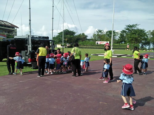 Outdoor Activity ke Brimob NTB