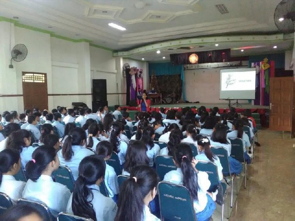 IBADAH SISWA KELAS IV S/D IX