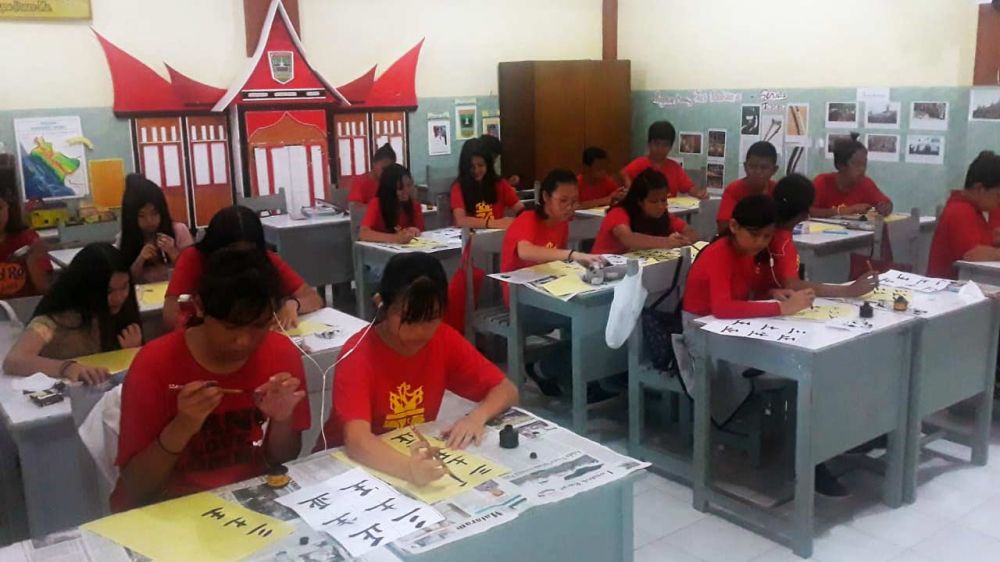 PERAYAAN IMLEK DI SEKOLAH KRISTEN ALETHEIA
