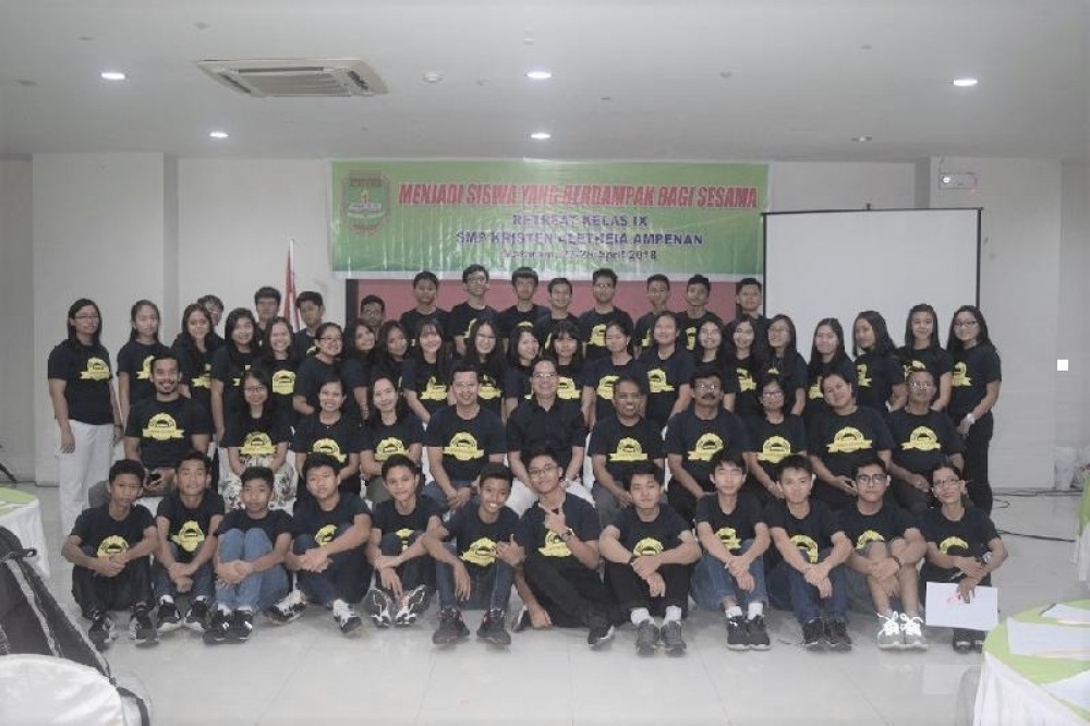 RETREAT KELAS IX  SMP KRISTEN ALETHEIA AMPENAN TAHUN 2018