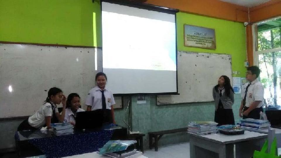 Presentasi IPS (Geografi) kelas VIII dengan materi Negara-Negara ASEAN