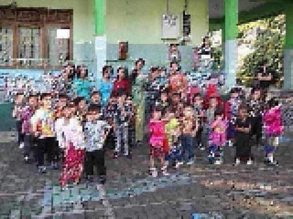Memeriahkan Hari Kartini