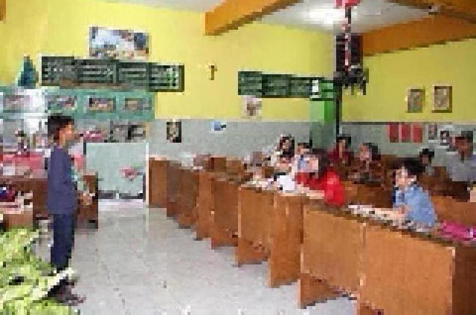 KEGIATAN LITERASI SISWA KELAS 6