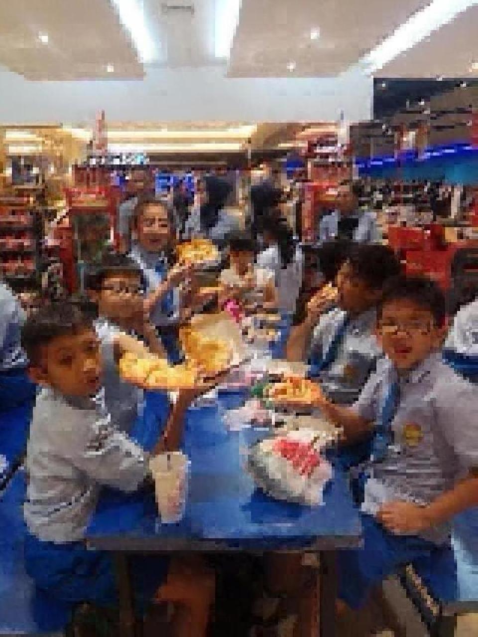 Buat Pizza Yuk.... di TRANSMART MATARAM