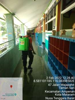 Rabu, 02/02/2022 Penyemprotan Disinfektan oleh BPBD
