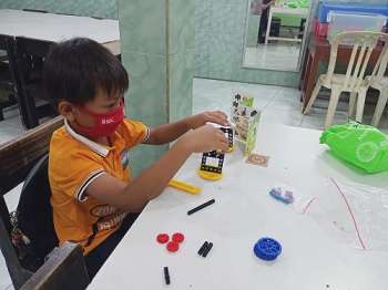 Kelas Robotik SD SMP Kristen Aletheia