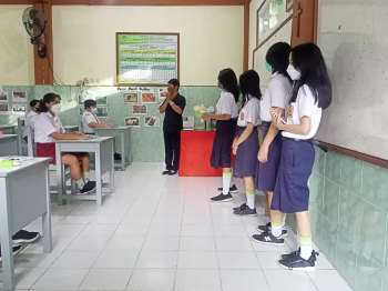Aksi Simpati OSIS SKA dalam Mensupport Ujian Sekolah
