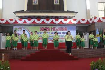 Penampilan "Aletheia Choir" membawakan lagu "Kita Pasti Bisa"