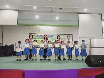 Pembagian Apresiasi Aletheia Sparkling Activities SD Kristen Aletheia