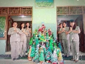 STAFF TATA USAHA SEKOLAH KRISTEN ALETHEIA AMPENAN