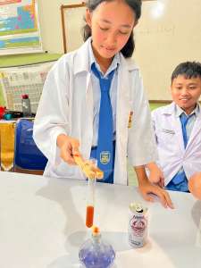 Sistem Pencernaan Manusia, mengambil tema “ Uji Makanan” Mapel Biologi